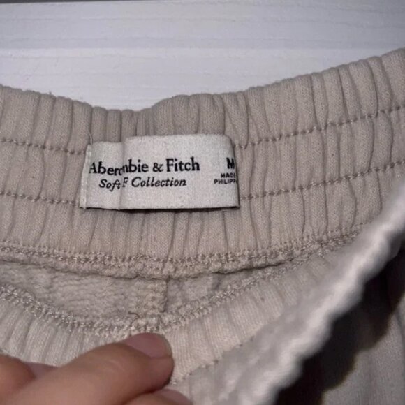 A&F soft af shorts size medium - Picture 2 of 5